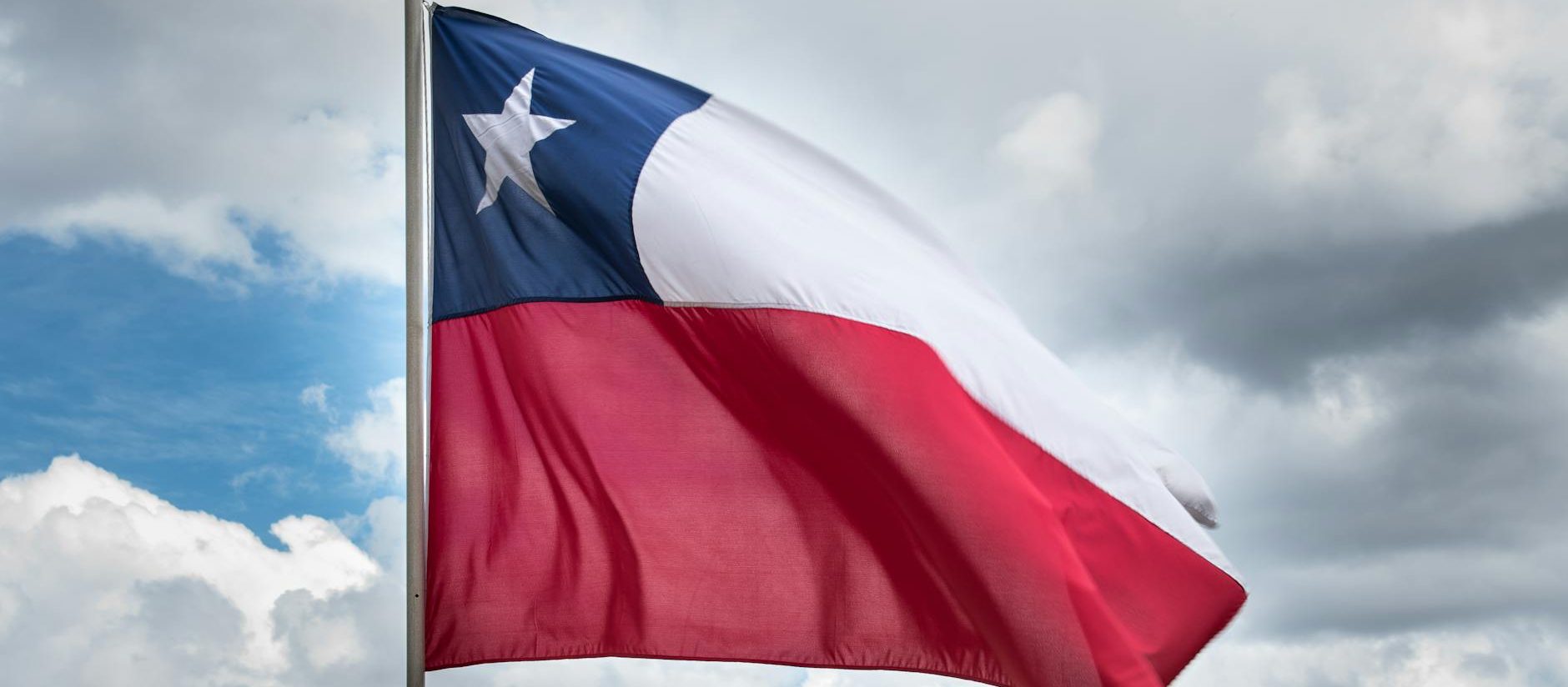 photo of flag during daytime