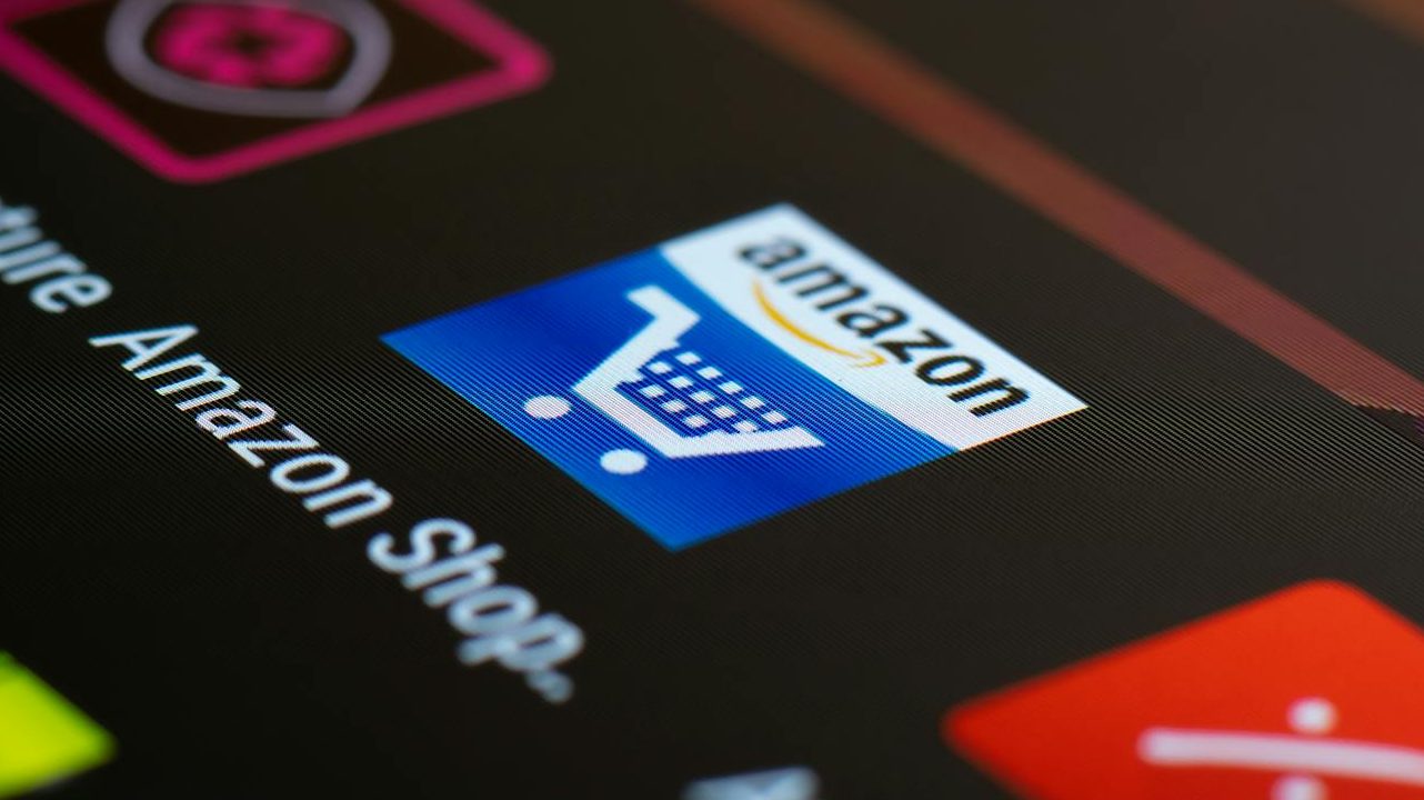 close up of smartphone screen with icons