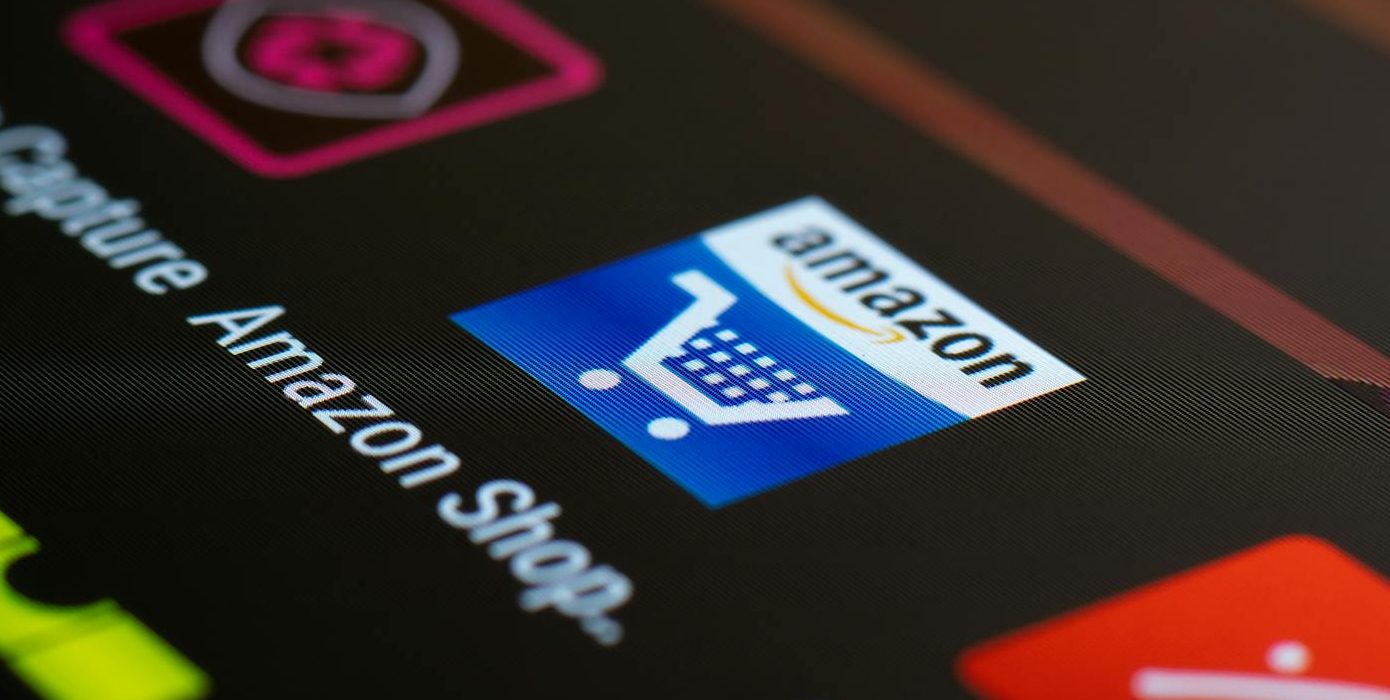 close up of smartphone screen with icons